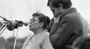 anna walentynowicz i lech walesa podczas strajku w Stoczni Gdanskiej